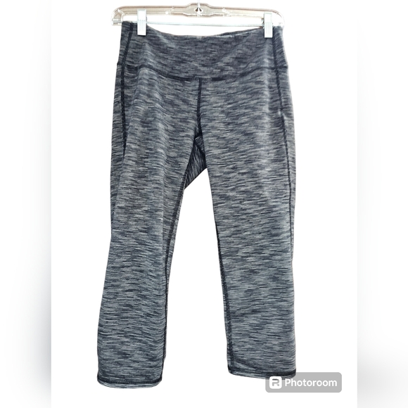 Athleta Pants - Athleta workout capris